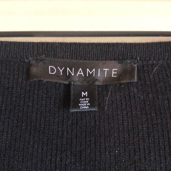 [SOLD] Dynamite Sweater - Picture 4 of 5